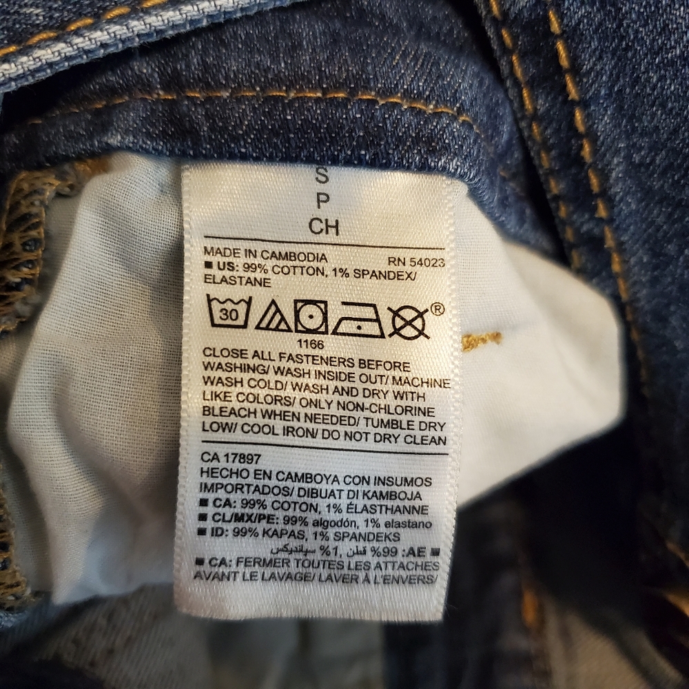 Old Navy Medium Wash Shortalls - Picture 6 of 7